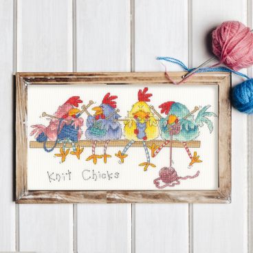 XMS40 Knit Chicks Lifestyle