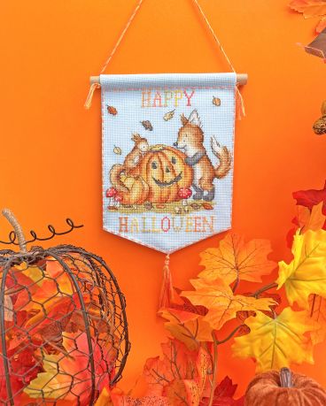 XKG18 Happy Halloween Lifestyle