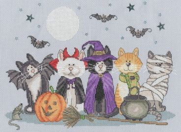 XKTB19 Fiendish Felines Small