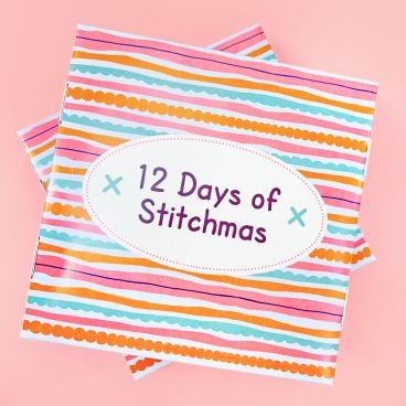 BOX10 Five Gold Rings BOXES