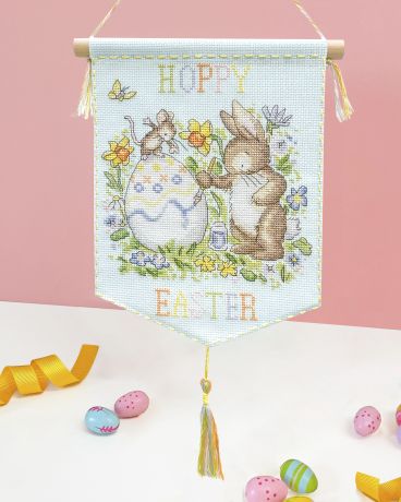 XKG24 Hoppy Easter Lifestyle