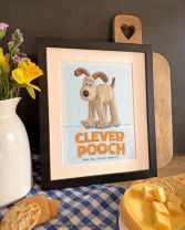 XWG7 Clever Pooch Lifestyle with Legals