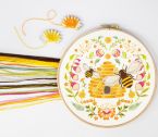 EKP1 Folk Bees Lifestyle 4