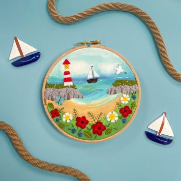 EFE7 Poppy Cove Lifestyle