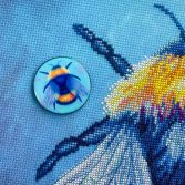 XA35 The Queen on stitching