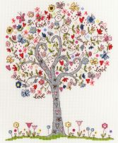 XKA2 Love Tree small