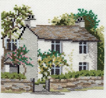 14 DD107 Dove Cottage
