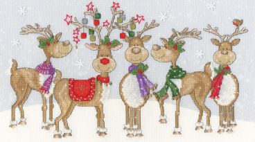 XKTB13 Prancing Pals Medium